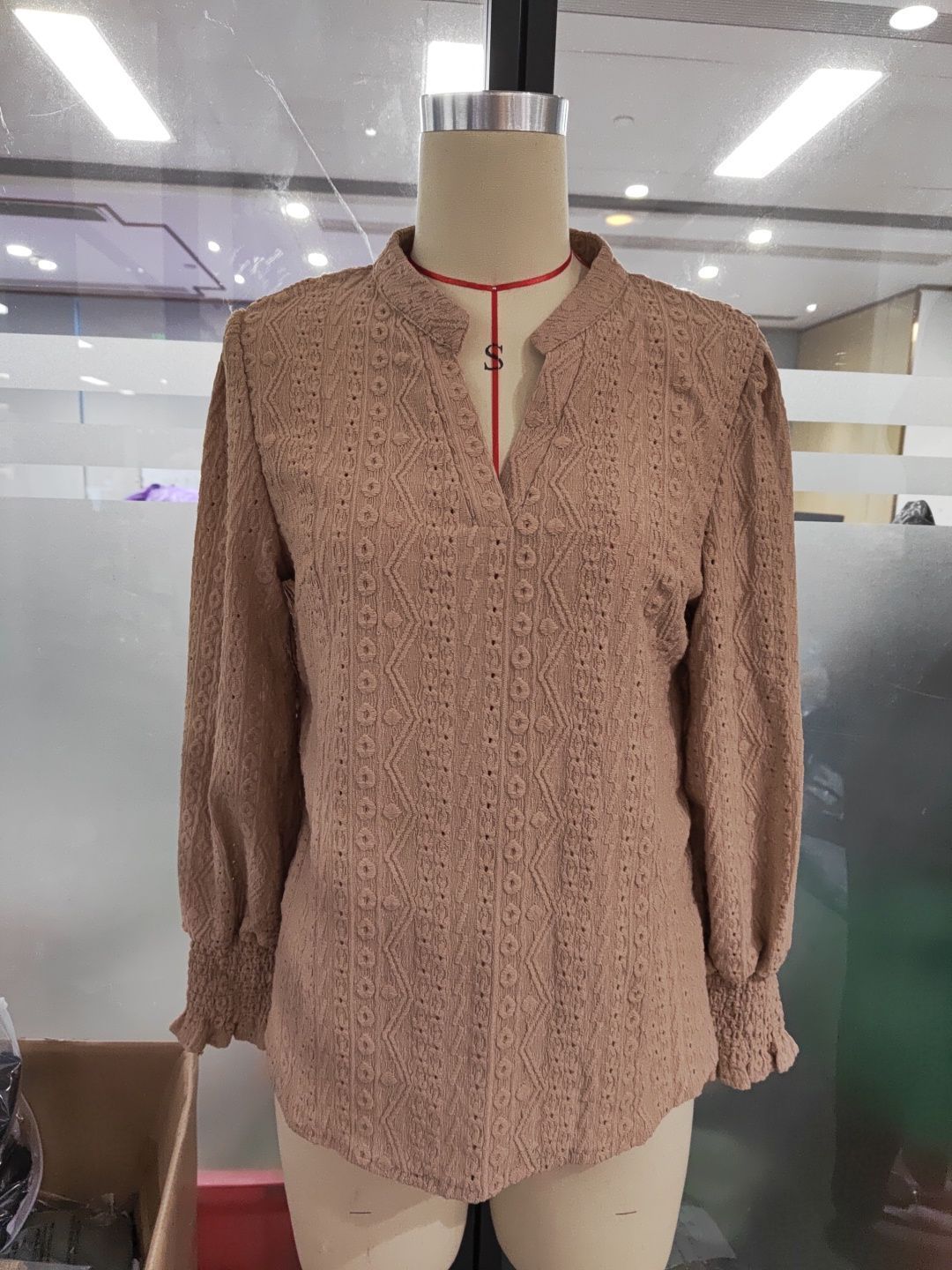 Temperament Commute Long Sleeve V-neck Smocking Top